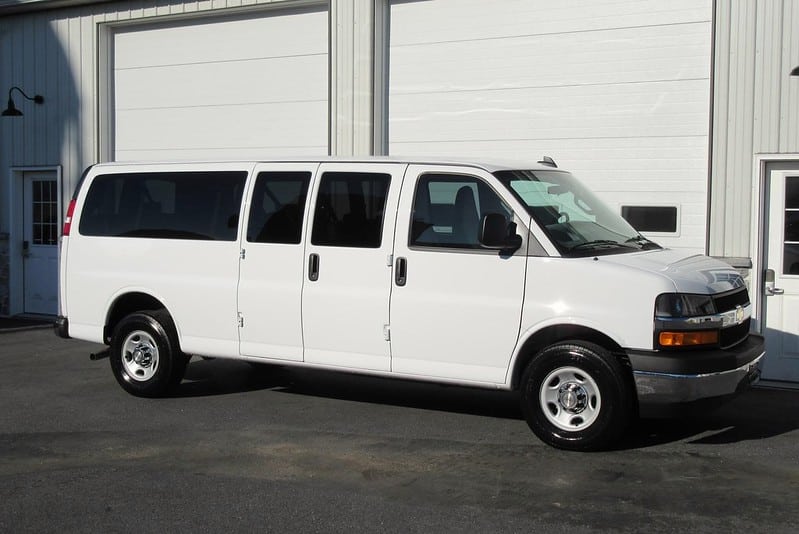 15 passenger van rental